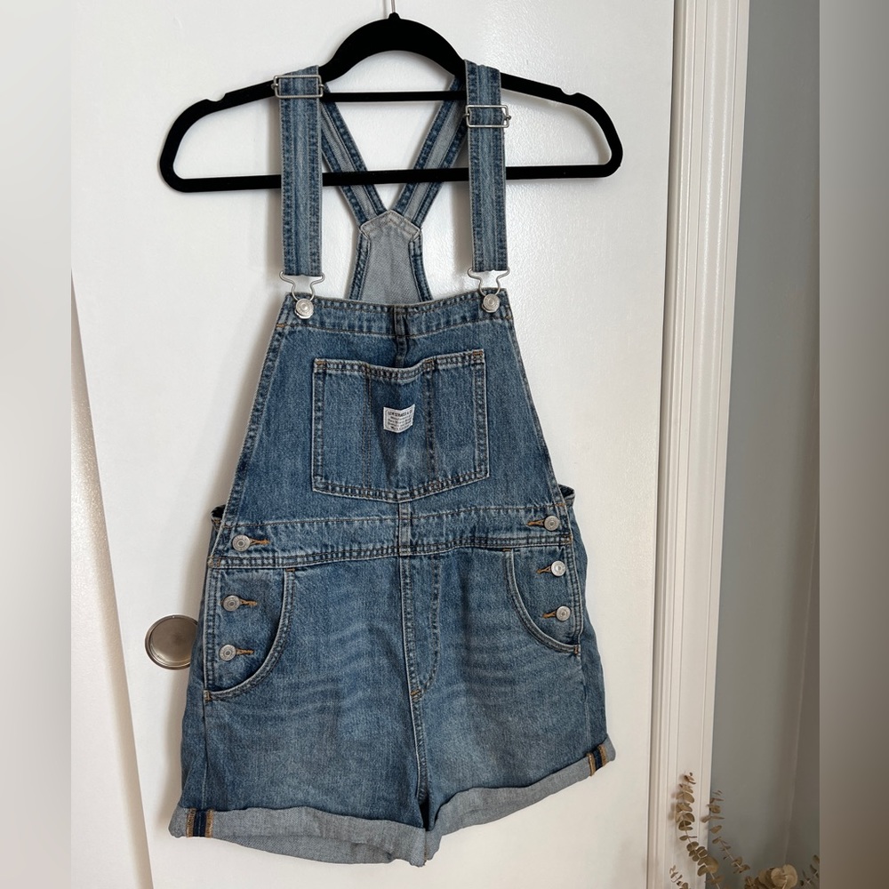 Never worn - Levi’s Vintage Shortalls blue denim